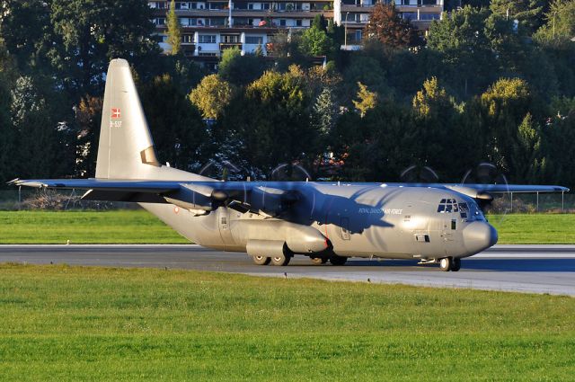 Lockheed C-130 Hercules (B537)