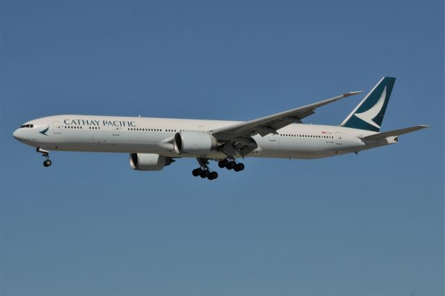 BOEING 777-300 (B-KPM)