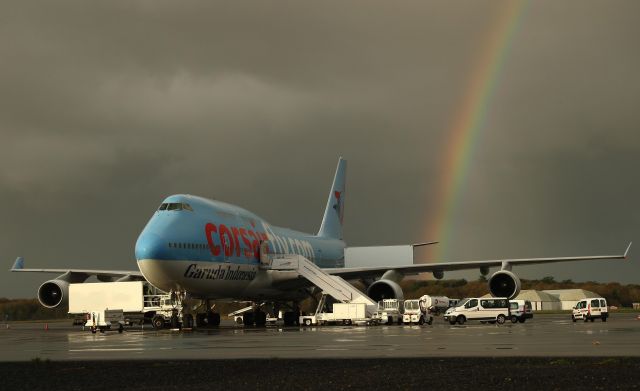 Boeing 747-400 (F-HSUN)