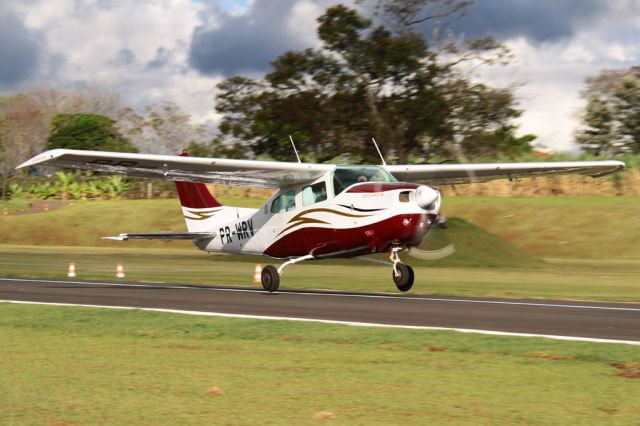 Cessna Centurion (PR-WRV)