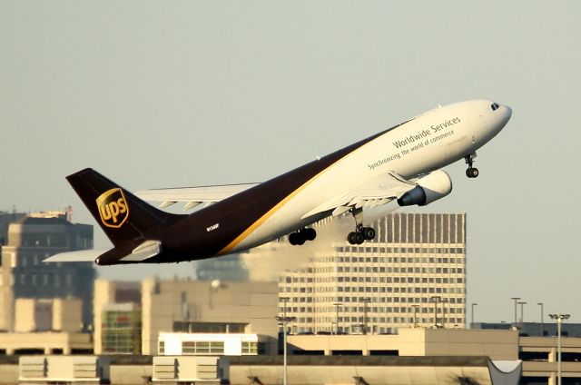 N136UP — - UPS 2019 heading to Dallas