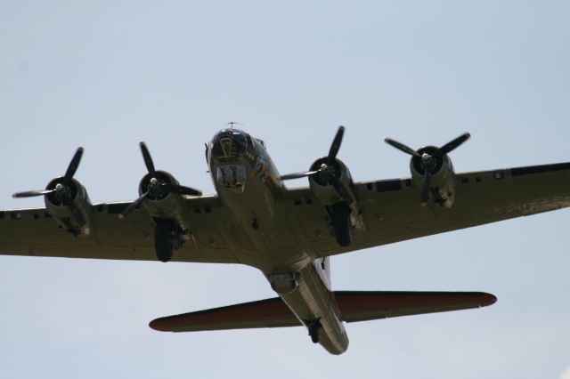 Boeing B-17 Flying Fortress —