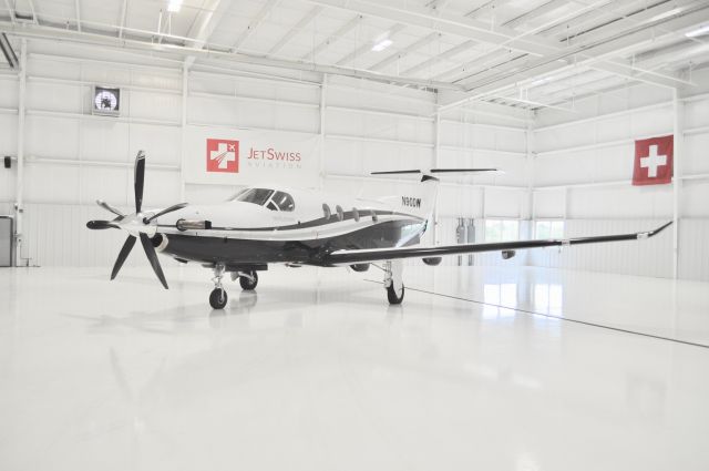 Pilatus PC-12 (N90DW) - JetSwiss hanger