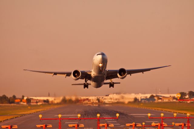 Boeing 777 — - Heavy departure in Montreal! This is one of the best shots Ive ever taken, back in 2013.