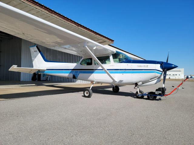 Cessna Cutlass RG (N4921V)