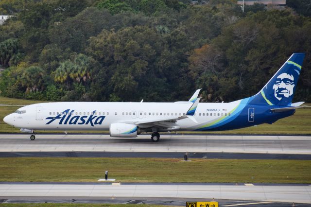 Boeing 737-900 (N459AS) - N459AS departing Tampa International (TPA) for San Francisco International (SFO) as ASA607br /br /• Delivered to Alaska Airlines - March 2014br /• Configured 16 First Class / 24 Premium / 138 Coach