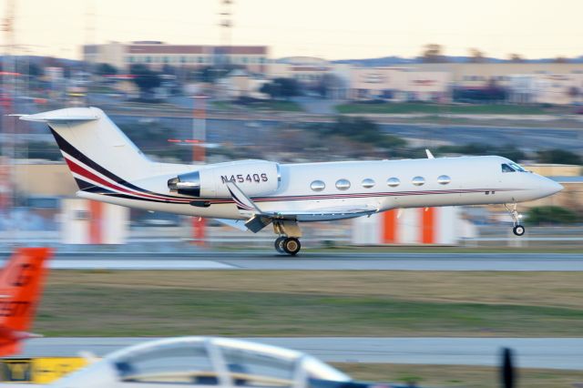 Gulfstream Aerospace Gulfstream IV (N454QS) - 12R arrival.