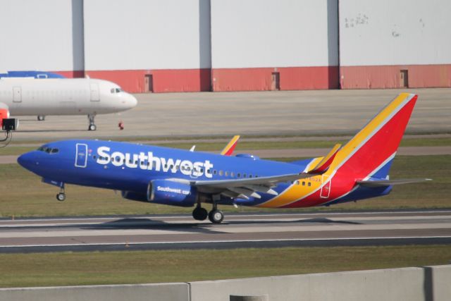 Boeing 737-700 (N7852A) - Southwest Flight 3908 departs Runway 1R at Tampa International airport enroute to Reagan National Airport
