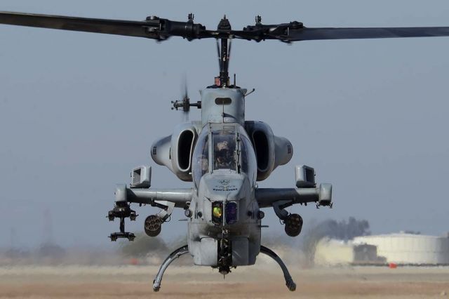 16-5369 — - Bell-Boeing AH-1W BuNo 165369 of HMLA-369 Gunfighters at NAF el Centro on February 19, 2015.