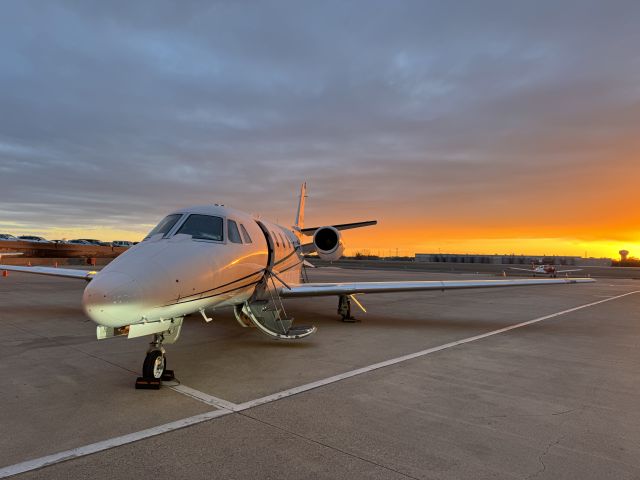 Cessna Citation Excel/XLS (N845JS) - Just landed in Addison. 