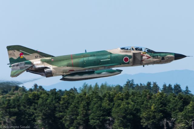 SPORTAVIA-PUTZER RF-4 (57-6909) - Japan Air Force Hyakuri Air Base - Air festa - Demo flightbr /JASDF 501st Tactical Reconnaissance Squadron