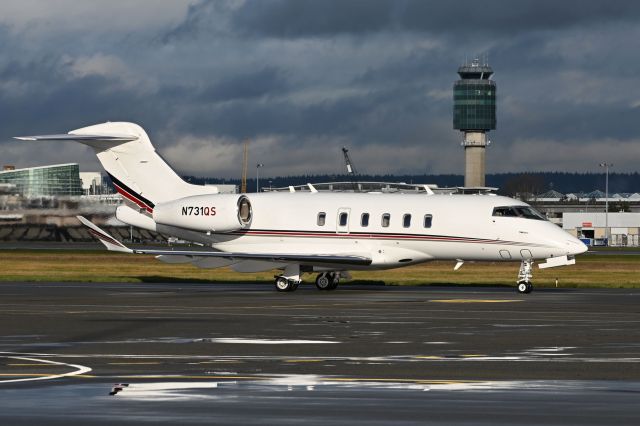 Bombardier Challenger 300 (N731QS)