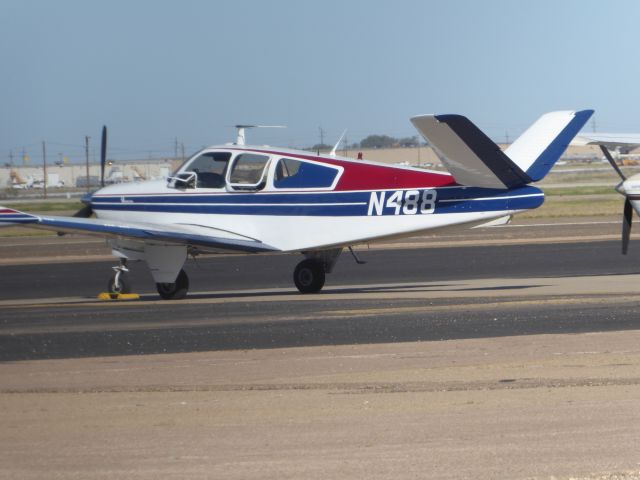 Beechcraft 35 Bonanza (N488)