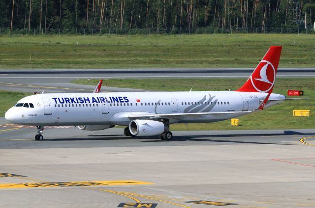 Airbus A321 (TC-JTL)