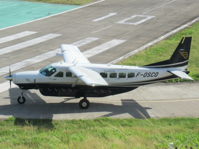 Cessna Caravan (F-OSCO)