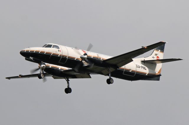 Fairchild Dornier SA-227DC Metro (XA-PNG) - I finally caught an Aeronaves TSM in-flight. Usually I only see them on the ramp. VTM 687 was seen here on short-final for RWY 24R from Oakland County Intl (KPTK) on 24 Jul 2018.