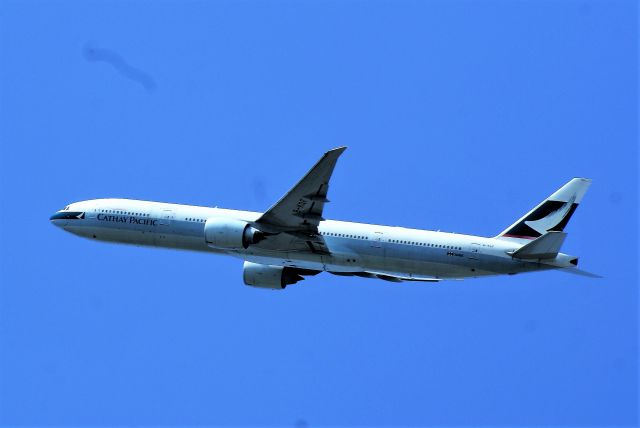 Boeing 777-200 (B-KQF)