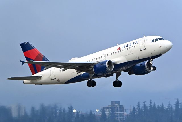 Airbus A319 (N336NB)