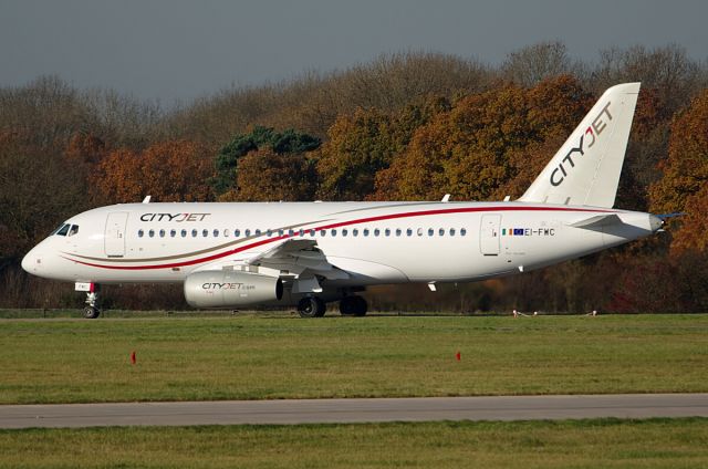 Sukhoi Superjet 100 (EI-FWC)