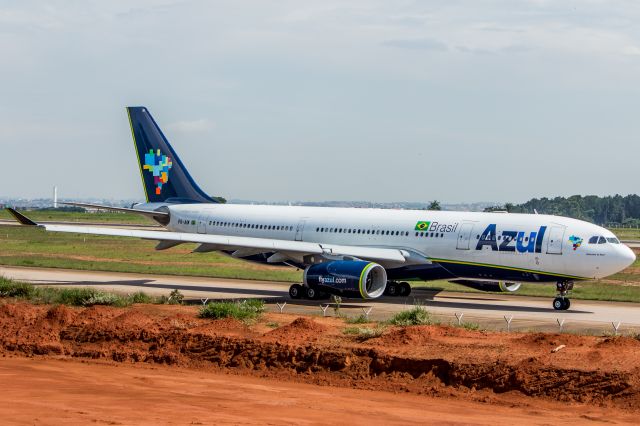 Airbus A330-300 (PR-AIW) - Azul Linhas Aereas - Airbus A330-243br /Registration: PR-AIWbr /br /Campinas (VCP) / Orlando (MCO) br /br /Fotografia: Marcelo Luiz 