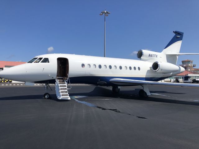 Dassault Falcon 900 (N611TX)