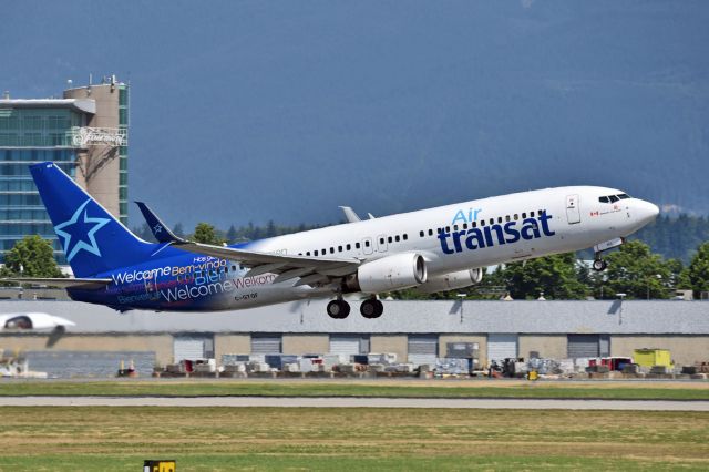 Boeing 737-800 (C-GTQF)