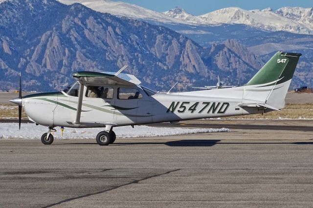 Cessna Skyhawk (N547ND)