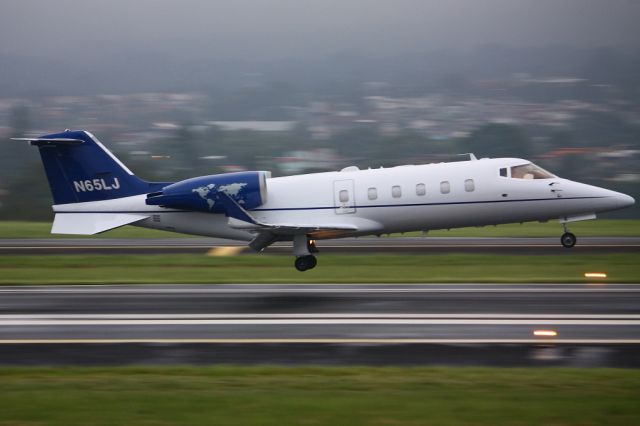 Learjet 60 (N65LJ)