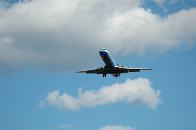 Canadair Regional Jet CRJ-700 —