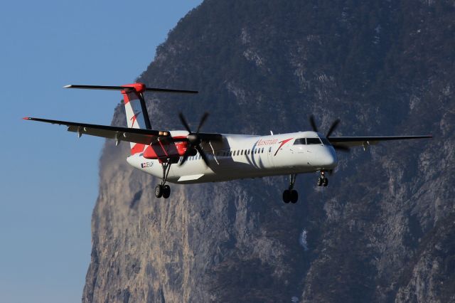de Havilland Dash 8-400 (OE-LGH)
