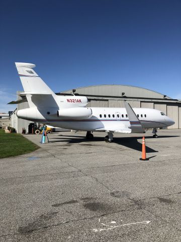 Dassault Falcon 900 (N321AK)