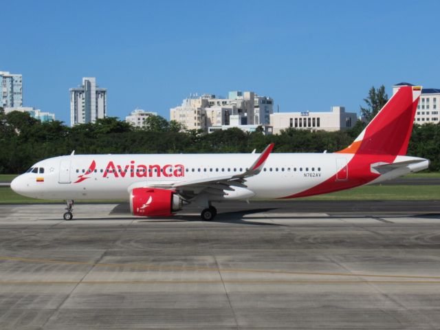 Airbus A320neo (N762AV)