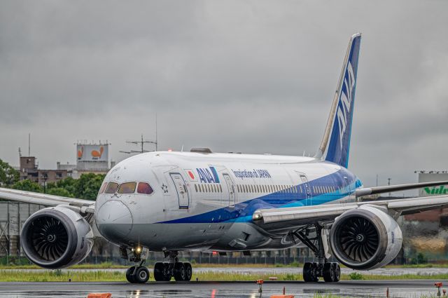 Boeing 787-8 (JA840A)