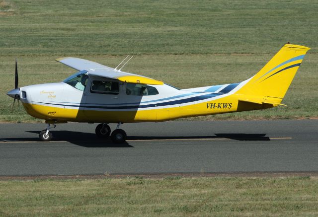Cessna Centurion (VH-KWS)