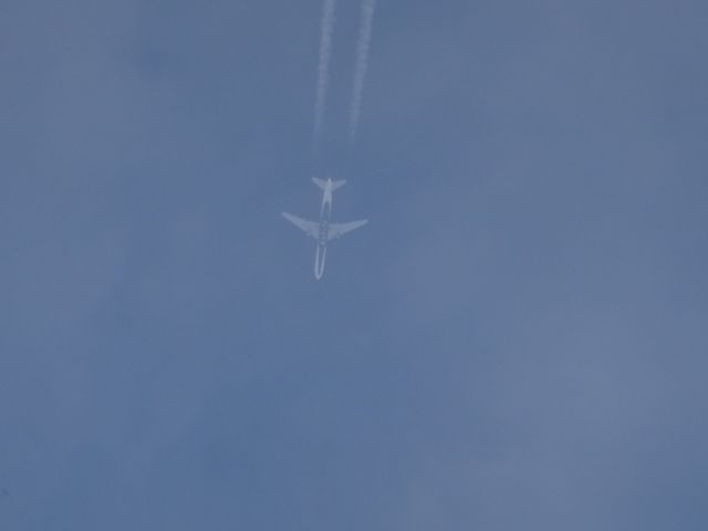 Boeing 757-200 — - Delta 757-200 right over Fargo.