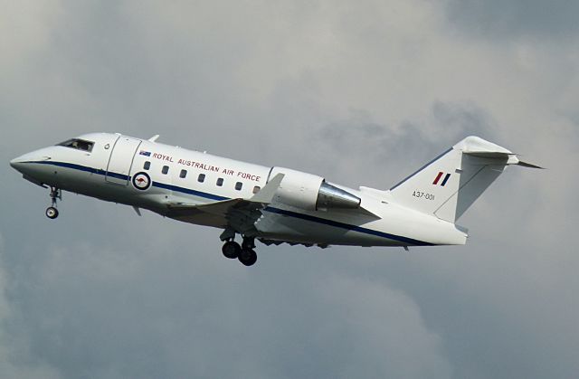 Canadair Challenger (A37001) - RAAF Challenger