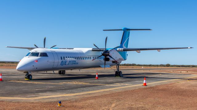 de Havilland Dash 8-400 (VH-IYH)