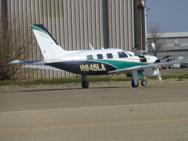 Piper Malibu Mirage (N945LA)