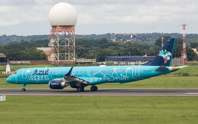 Embraer ERJ-190 (PR-AYY)