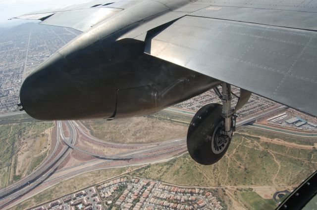 North American TB-25 Mitchell (N5548N) - Gear down, approach flaps, long final runway 26L, KDVT. SR51 & 101 below.