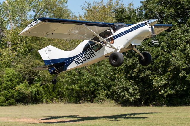 MAULE MT-7-260 Super Rocket (N5501R) - A Maule displaying its impressive STOL capabilities at Flying Oaks.