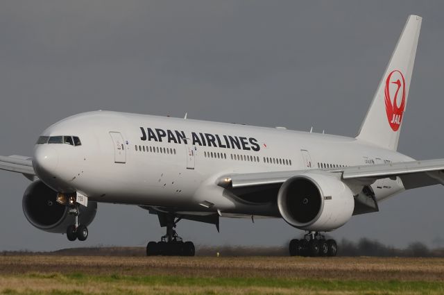 Boeing 777-200 (JA709J)