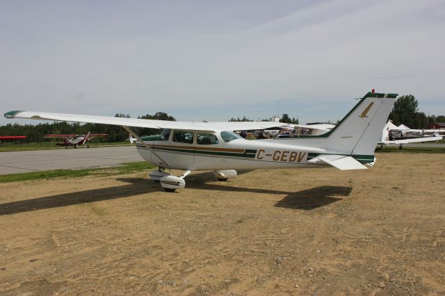 C-GEBV — - C-GEBV Cessna Skyhawk II 172 RVA Aéroport de Sherbrooke QC. CYSC 16-06-2018. 