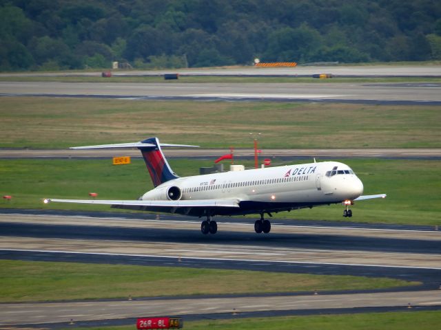 McDonnell Douglas MD-88 (N973DL)