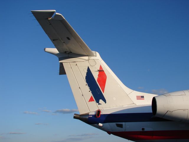 Embraer ERJ-135 (N835AE)