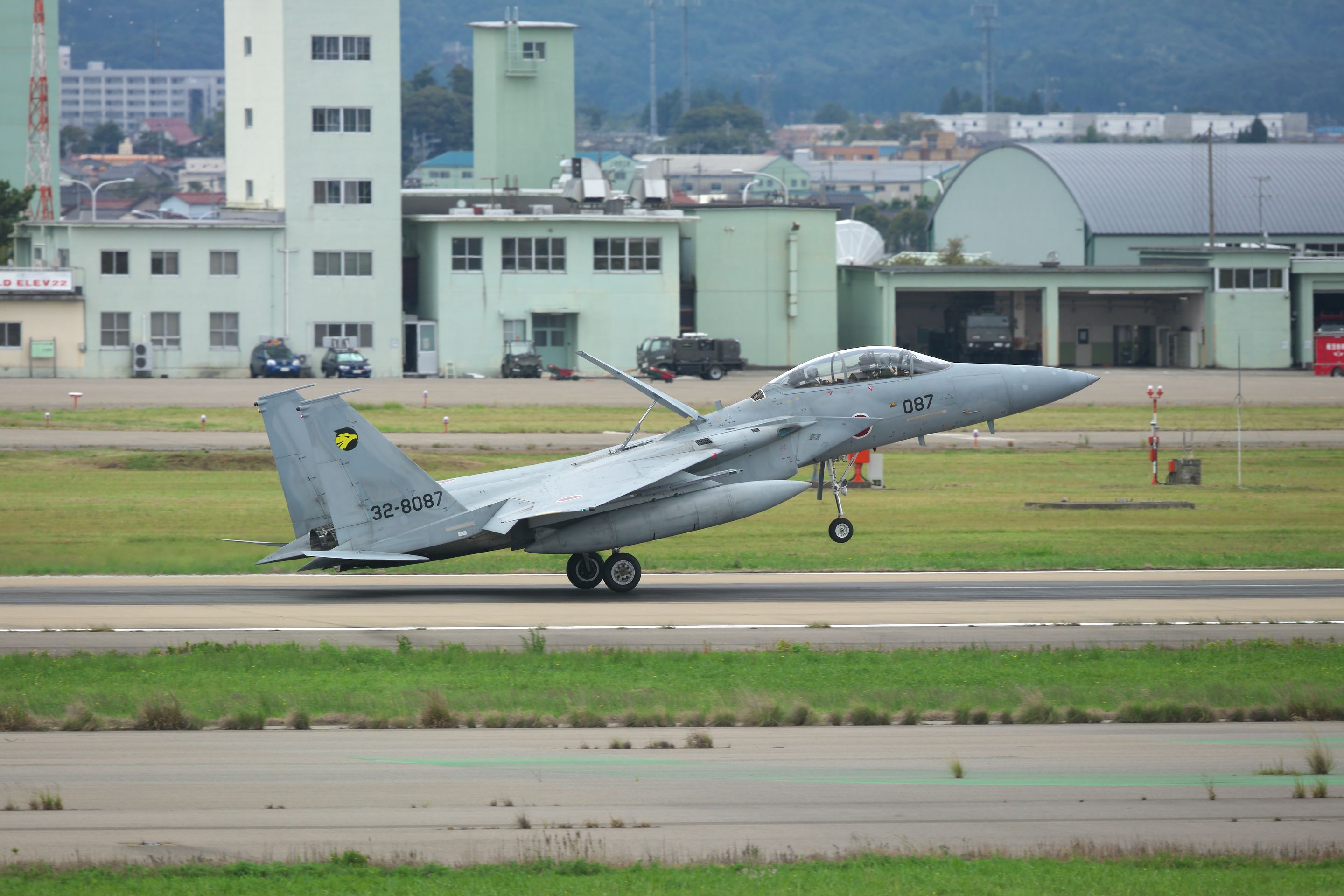 McDonnell Douglas F-15 Eagle (32-8087)