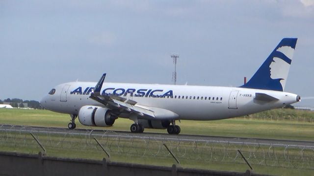 Airbus A320 (F-HXKB)