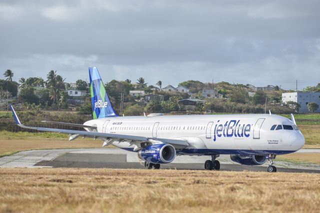 Airbus A321 (N947JB)