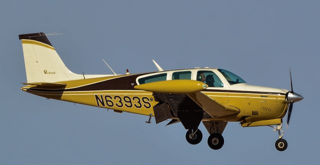 Beechcraft Bonanza (33) (N6393S) - N6393S Beech F33A Bonanza s/n CE-623 - North Las Vegas Airport  KVGT, VGTbr /Photo: Tomás Del Corobr /February 5, 2022