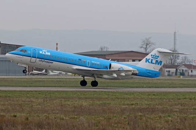 Fokker 70 (PH-KZE)